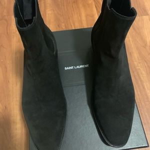 Saint Laurent Chelsea Boots